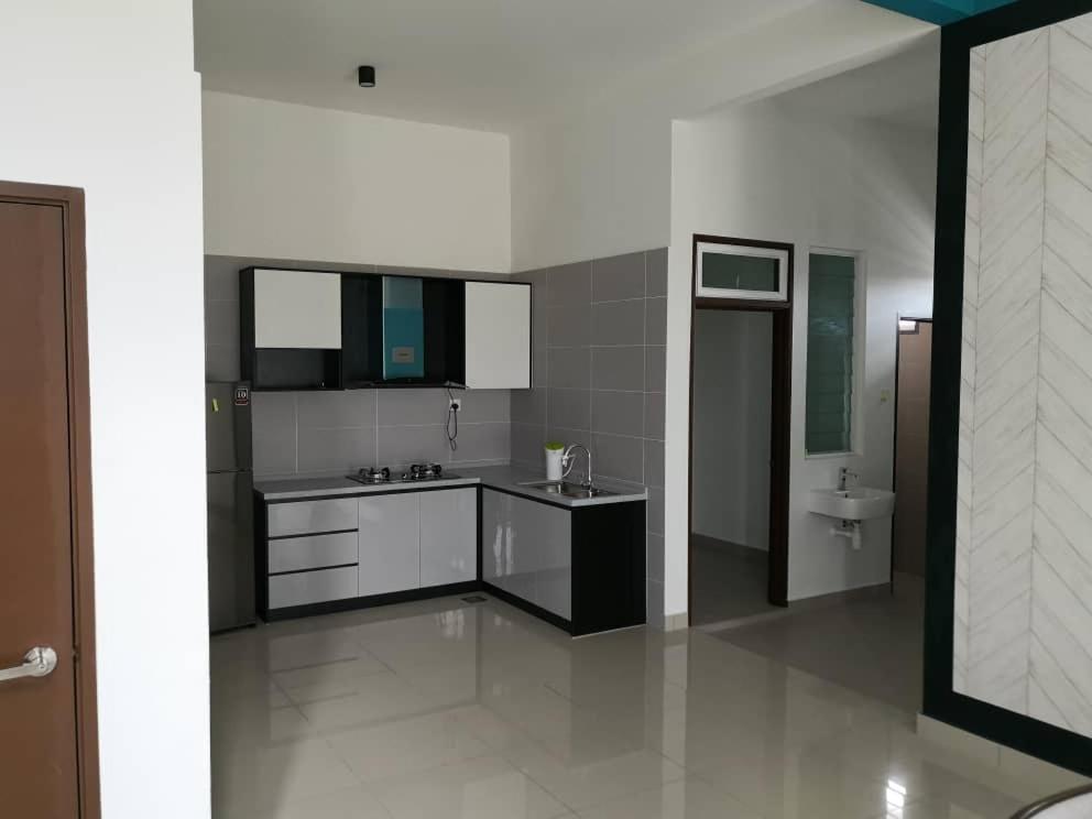Johor Desaru Beach Bungalow Villas Kangkar Chemaran Экстерьер фото